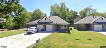 featured image of 304 Ne 4th St #B