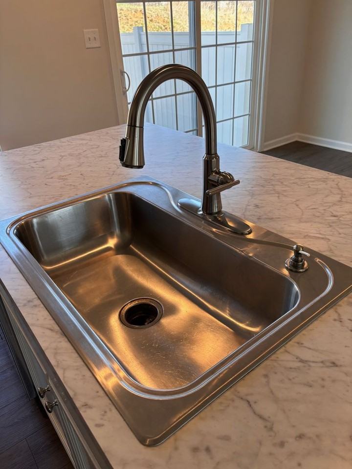 76 Hewstone Ct - Photo 7 of 16