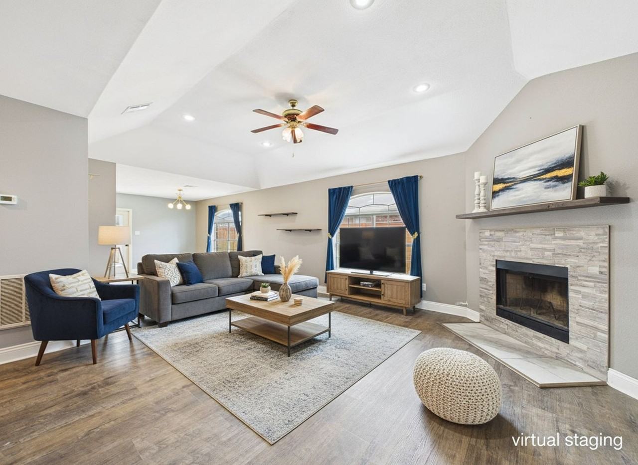 115 La Rue Vil - Photo 3 of 38
