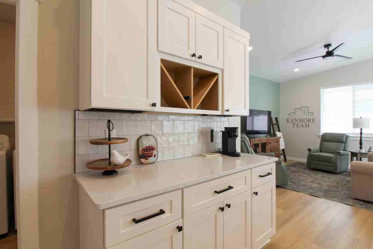 1398 Kalani Ct - Photo 6 of 28