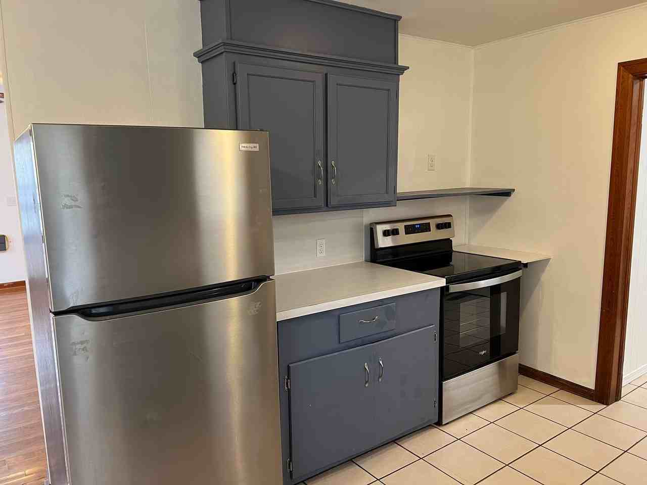 1009 Mike Ave - Photo 4 of 25