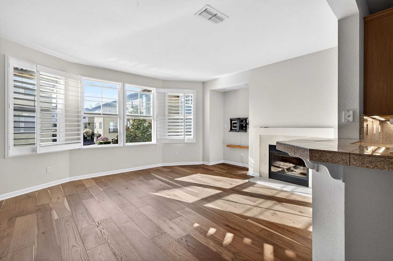 83 Matisse Ct - Photo 5 of 34