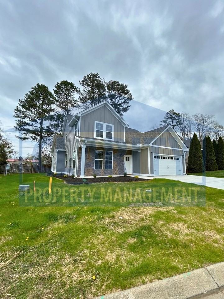 1821 Preservation Dr Ne - Photo 2 of 32