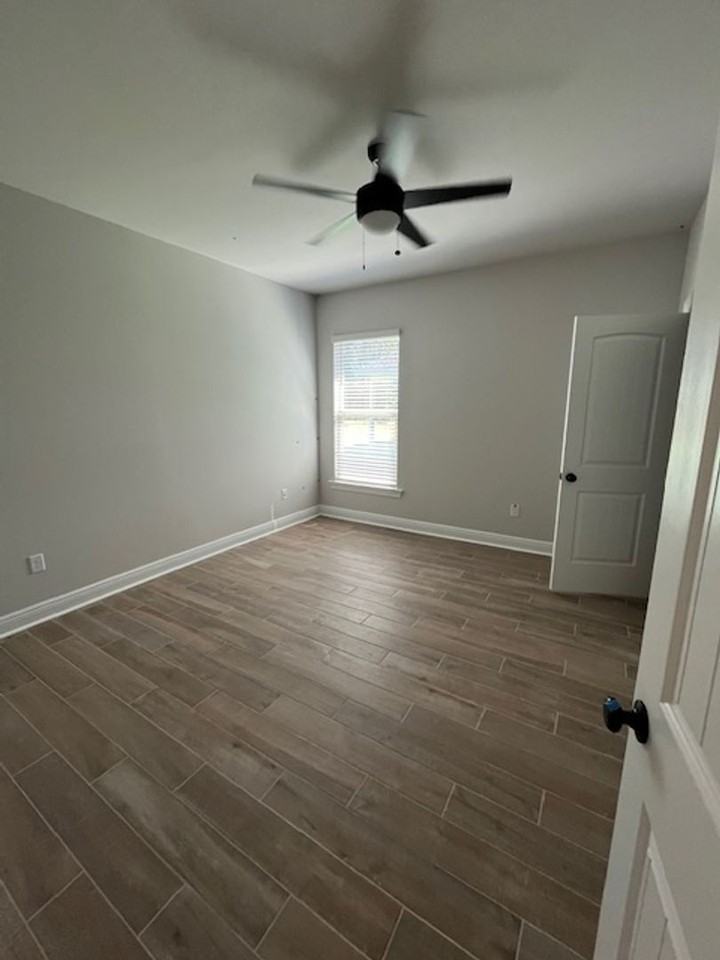 115 Constellation Ave - Photo 5 of 11