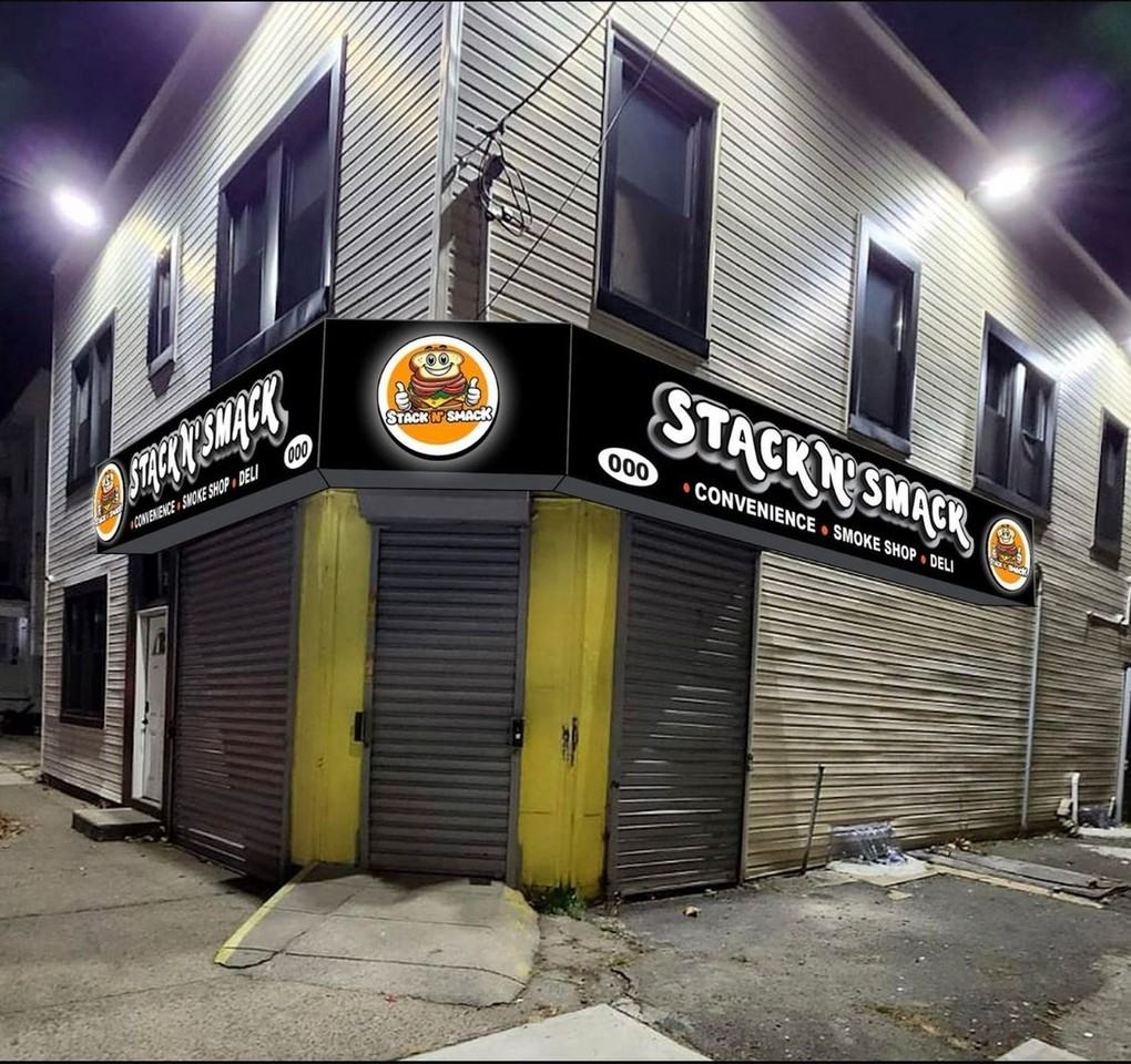 566 Hawthorne Ave - Photo 2 of 6