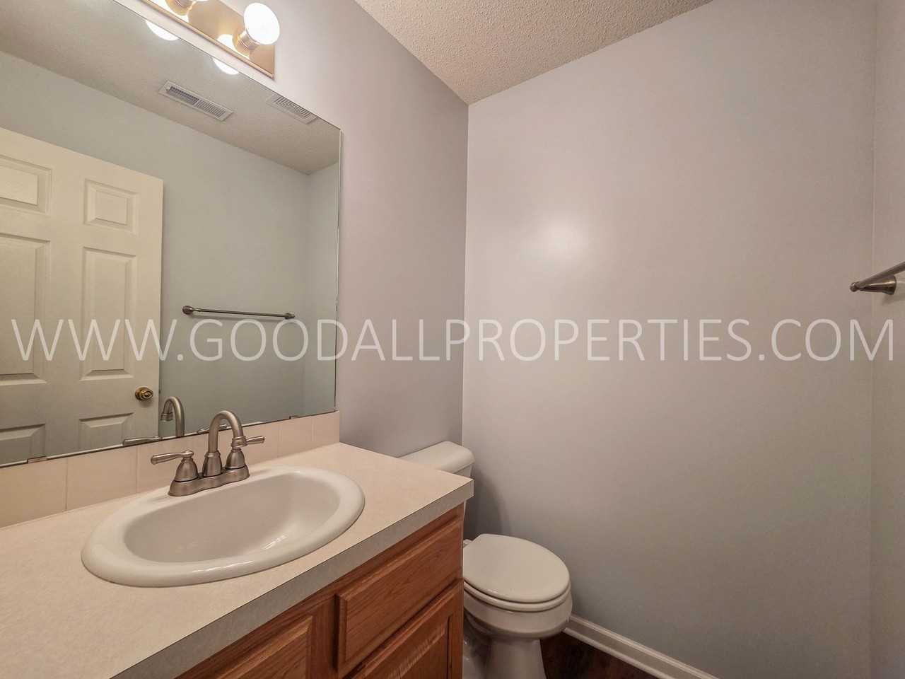 2082 Ridgeview Cir - Photo 6 of 15