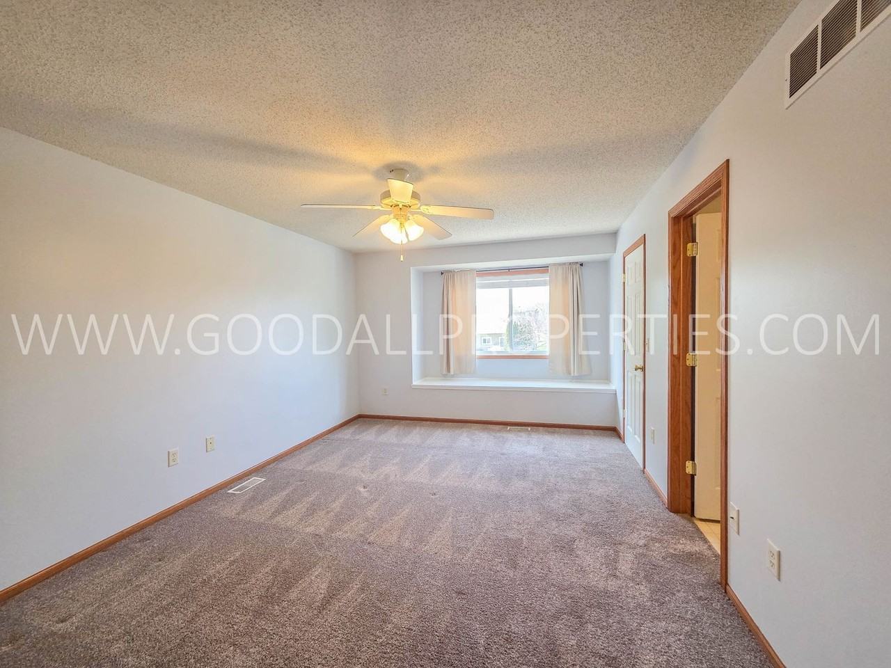 2082 Ridgeview Cir - Photo 7 of 15