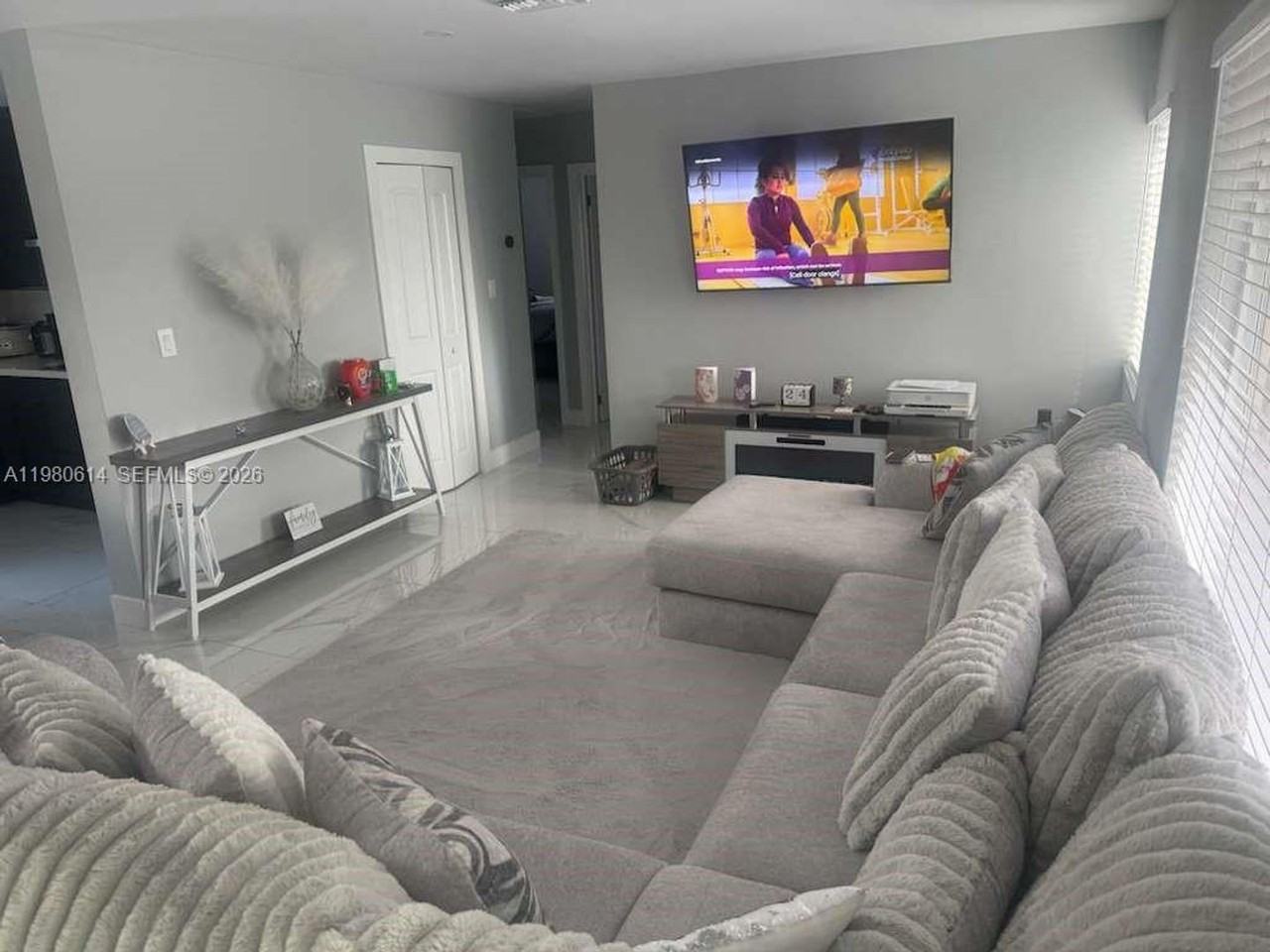 1001 Nw 148th St - Photo 7 of 18