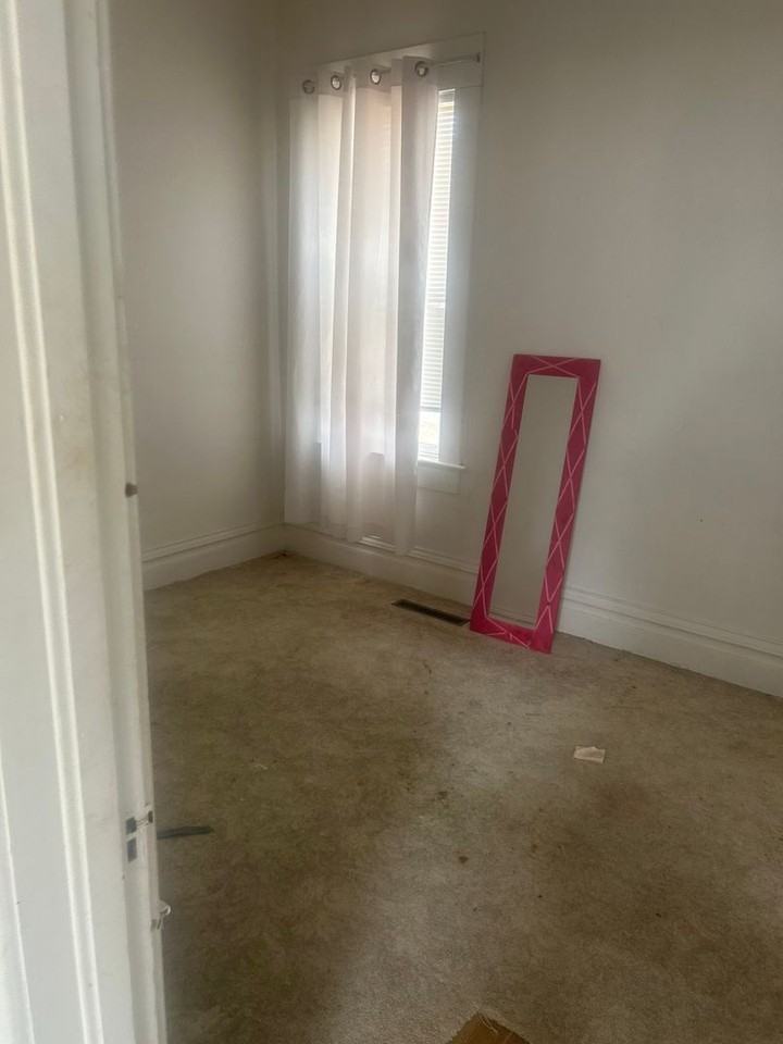 411 Stafford St - Photo 6 of 11