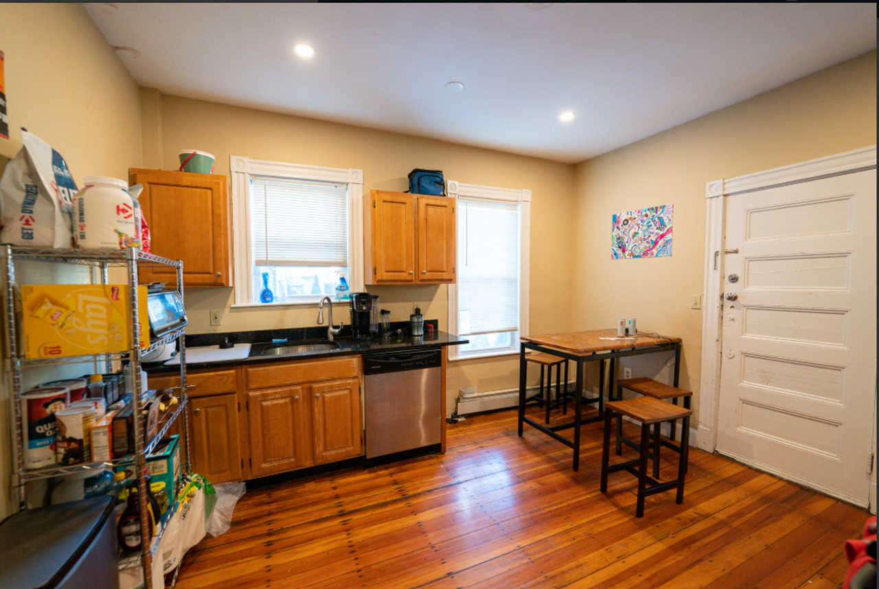 47A Hillside St - Photo 4 of 18