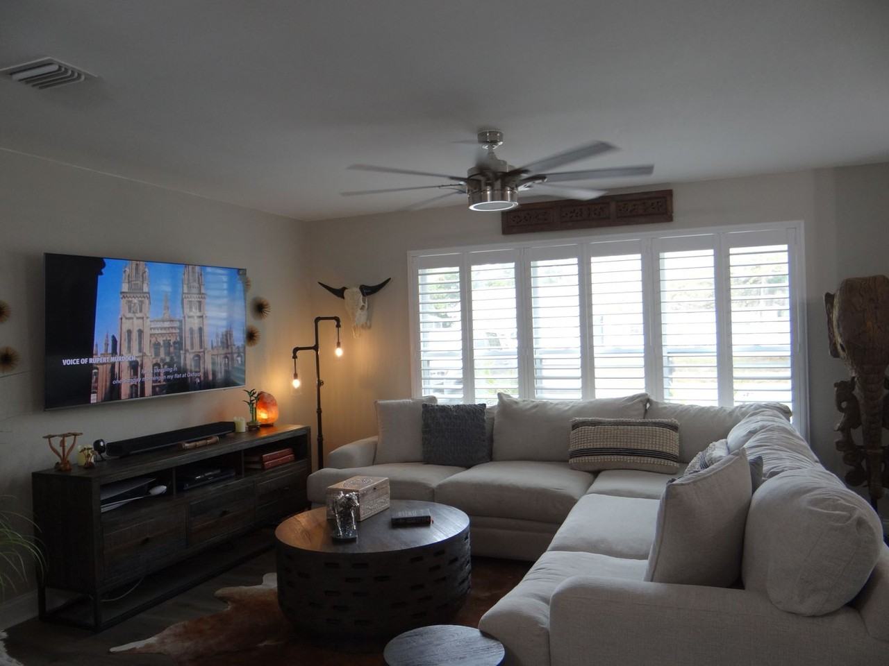 562 Brookside Dr - Photo 3 of 21