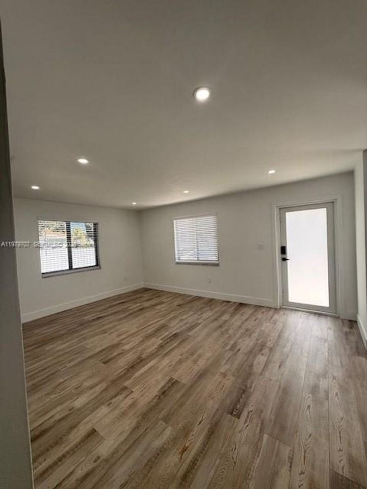 3609 Sw 27th St - Photo 7 of 16