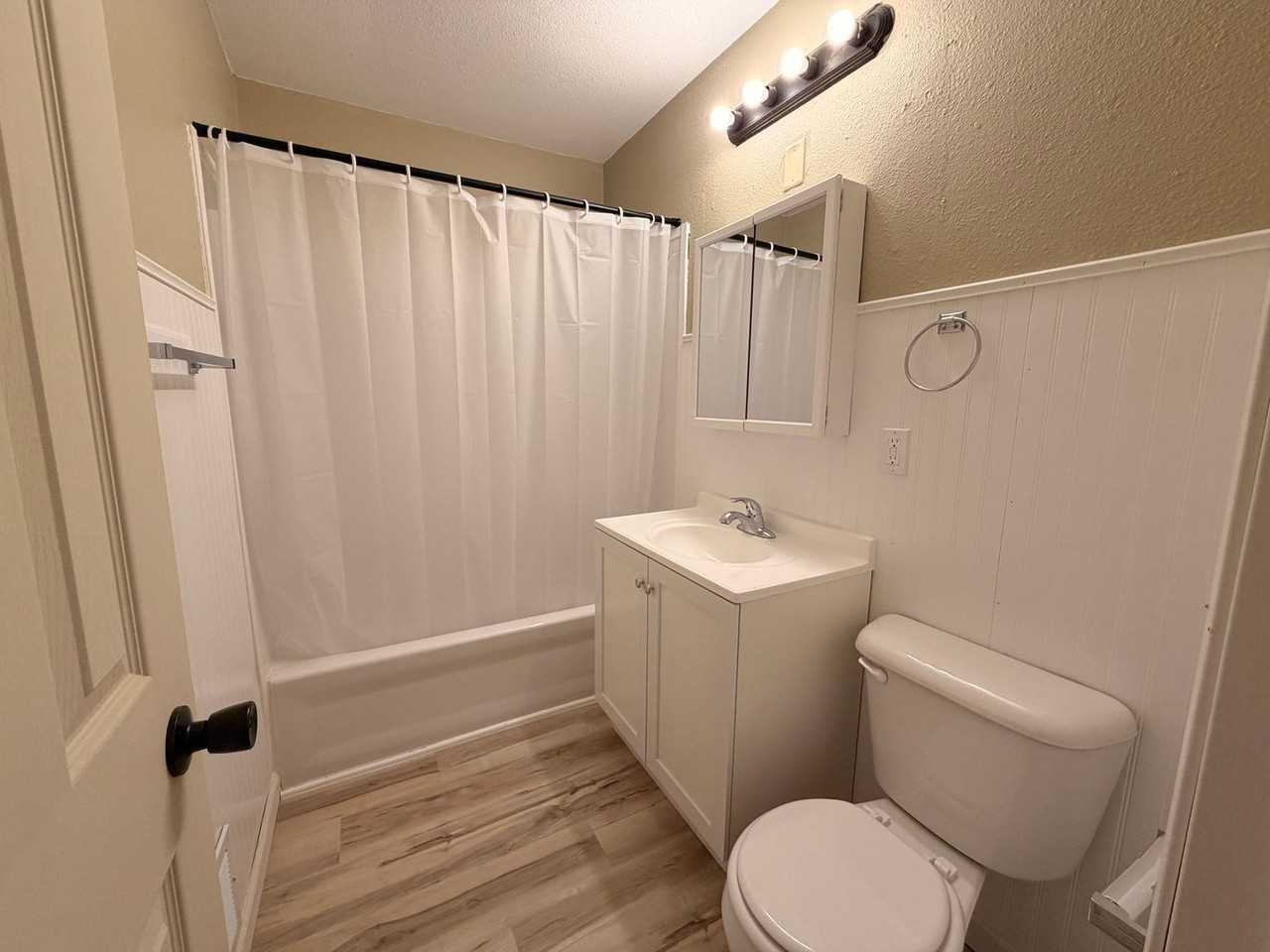 713 Riverside St Nw - Photo 5 of 8