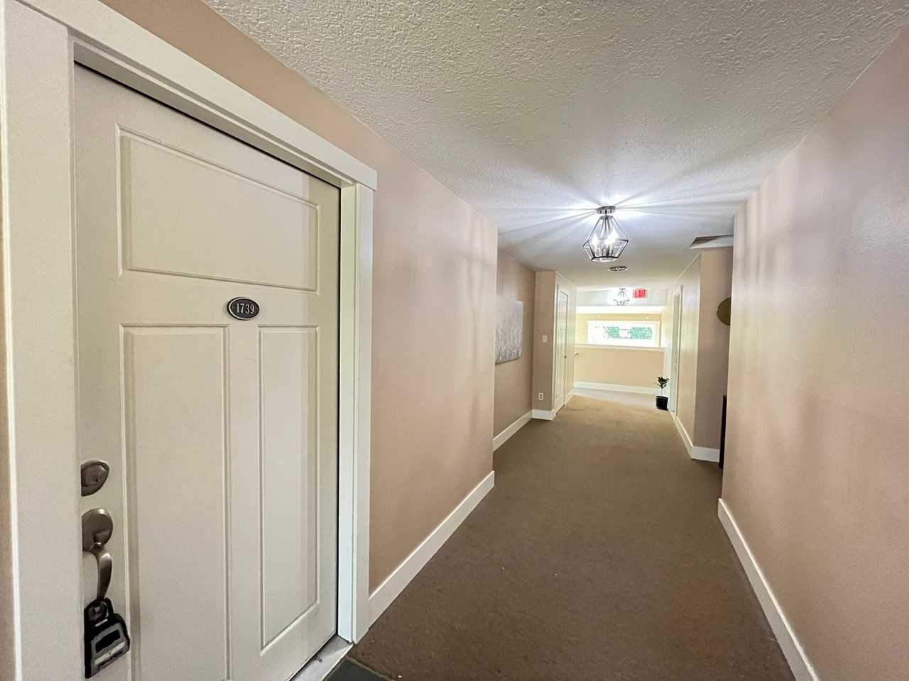 1739 Se Harold St - Photo 3 of 16