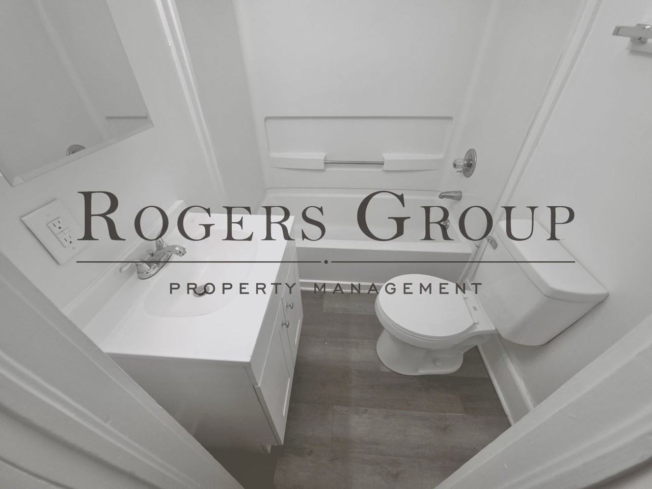 746 Southerland St - Photo 7 of 11