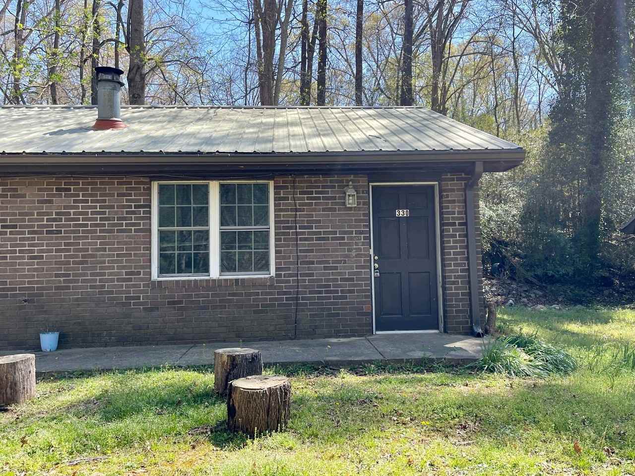 330 Edgewood Dr - Photo 2 of 14