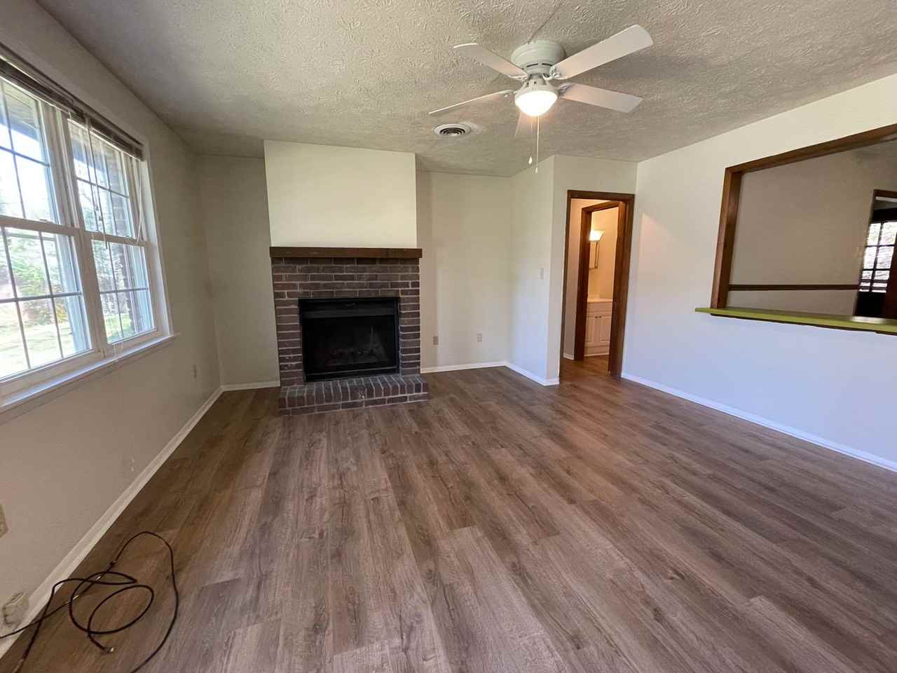 330 Edgewood Dr - Photo 5 of 14