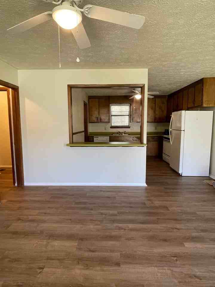 330 Edgewood Dr - Photo 6 of 14