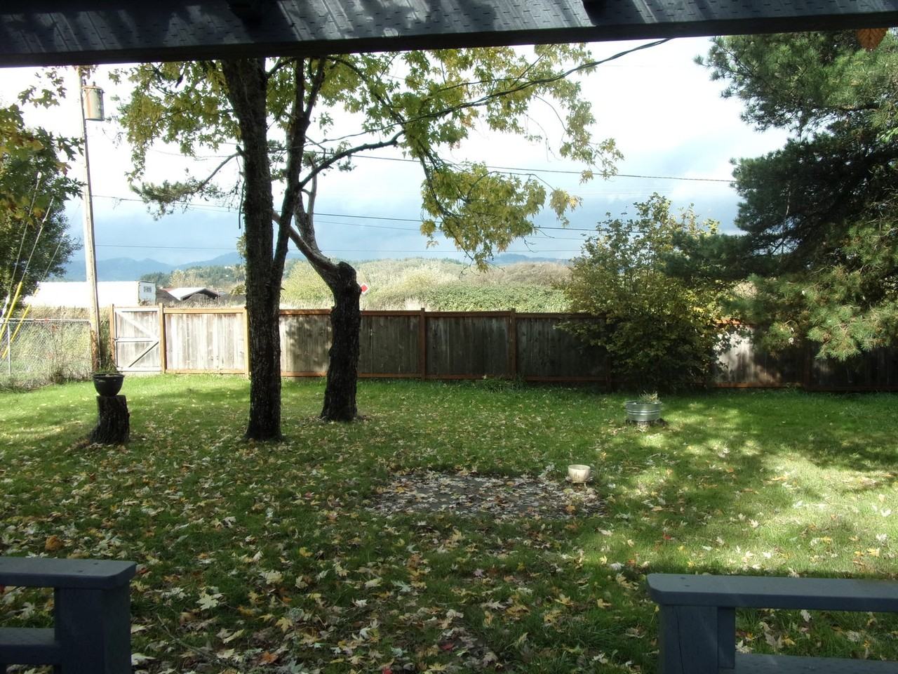 5625 Sw Cherry Ave - Photo 6 of 12