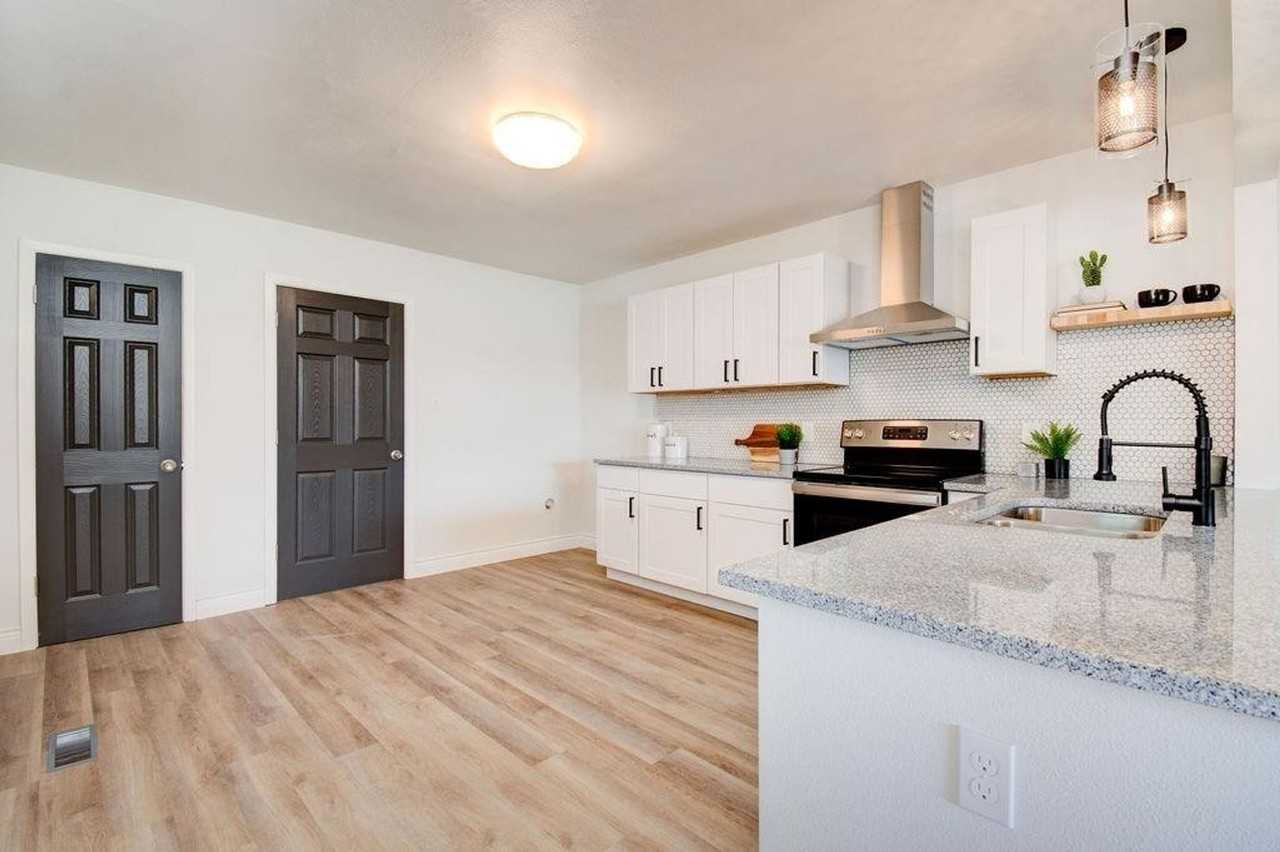 3001 37th St - Photo 6 of 21