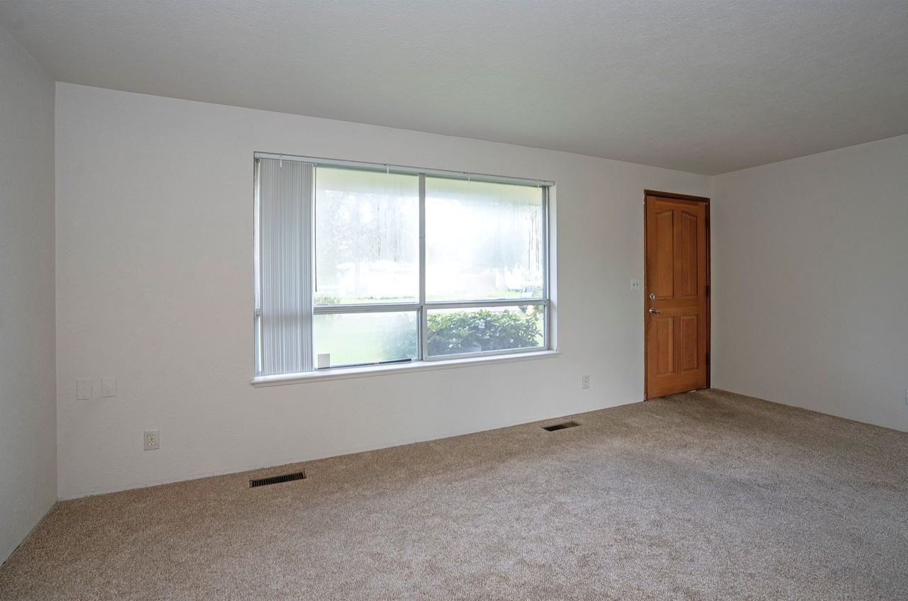 5414 111th St Sw - Photo 6 of 36