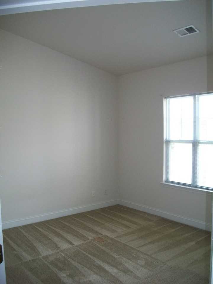 111 Portsmith Dr #6 - Photo 5 of 7