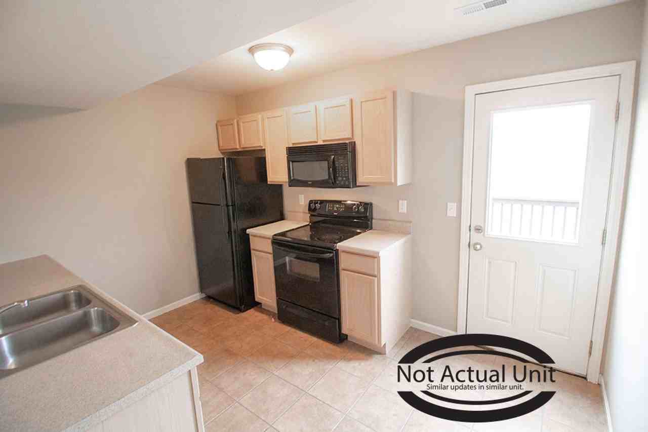 3914 Snowy Owl Dr - Photo 6 of 36