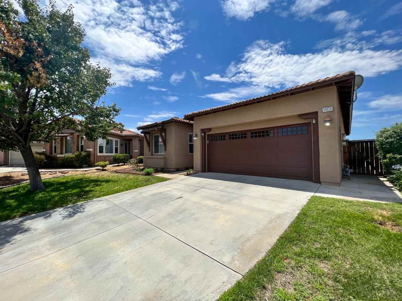 34629 Sagebrush Ln - Photo 2 of 32