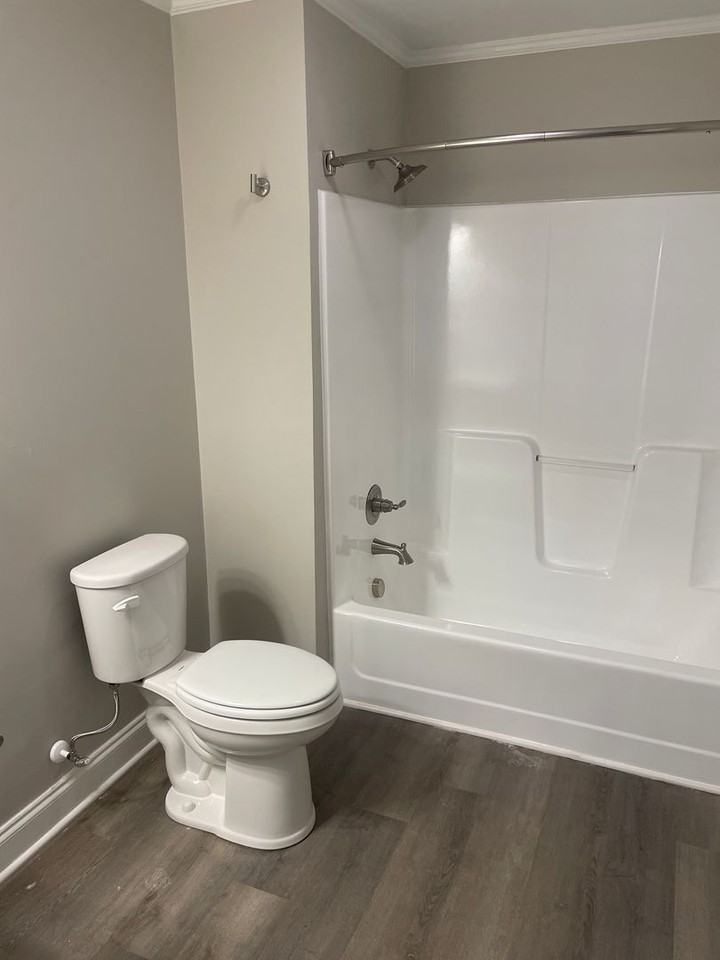 417 E 27th St - Photo 5 of 15