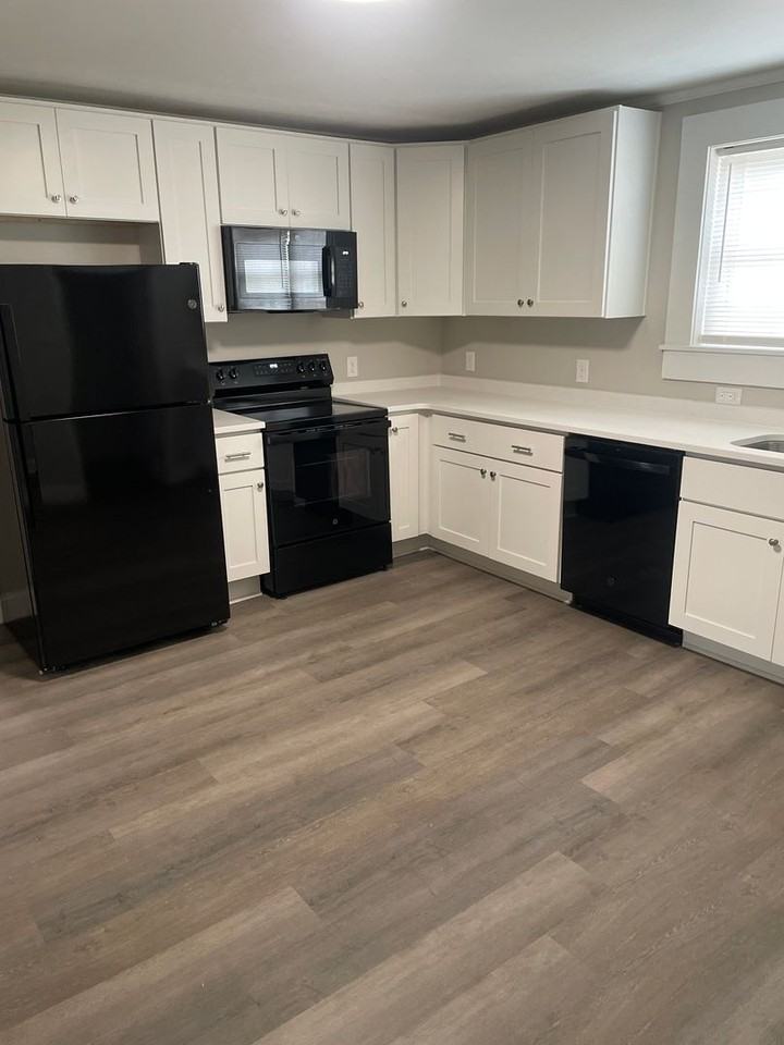 417 E 27th St - Photo 6 of 15