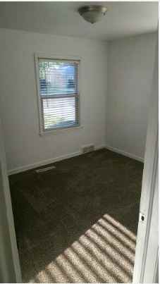 912 E 150 N - Photo 2 of 25
