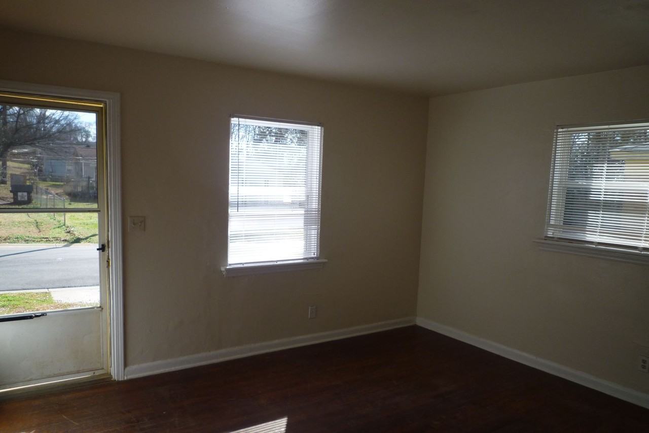 2414 Wilson Ave - Photo 3 of 7