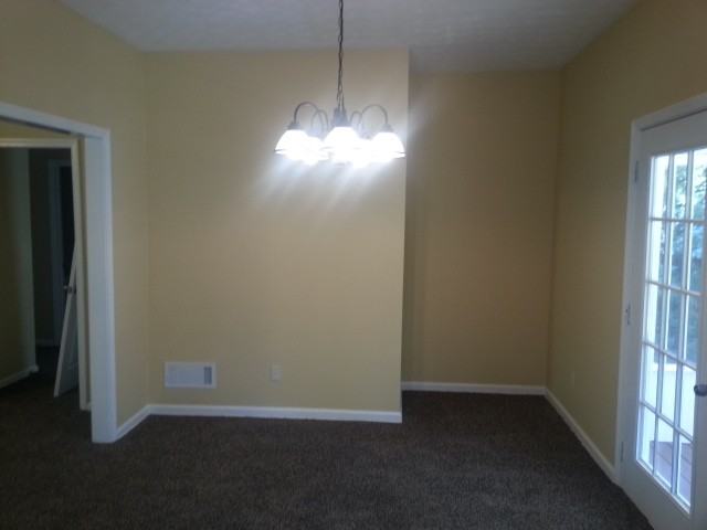 233 Ruby Ct - Photo 5 of 10