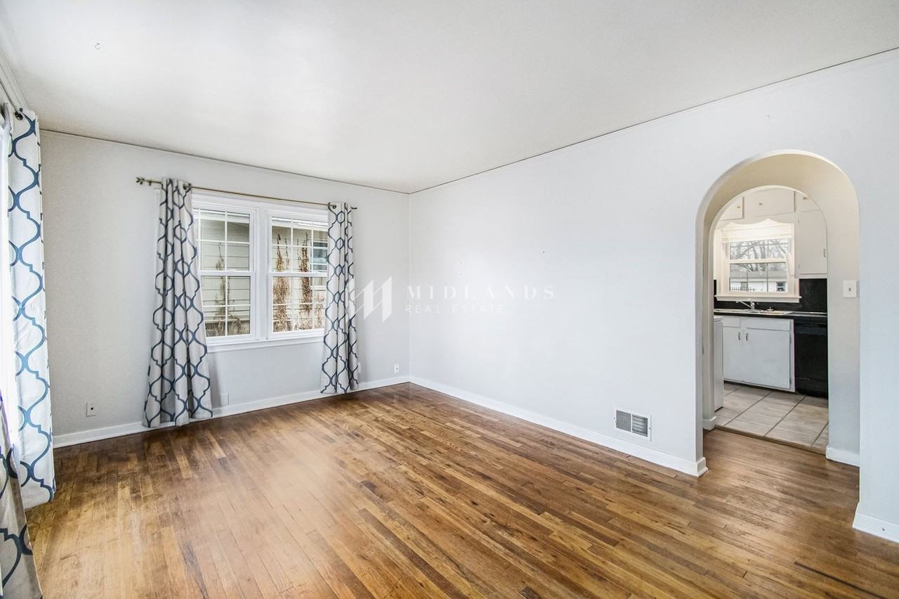 2403 Wayne St - Photo 4 of 18