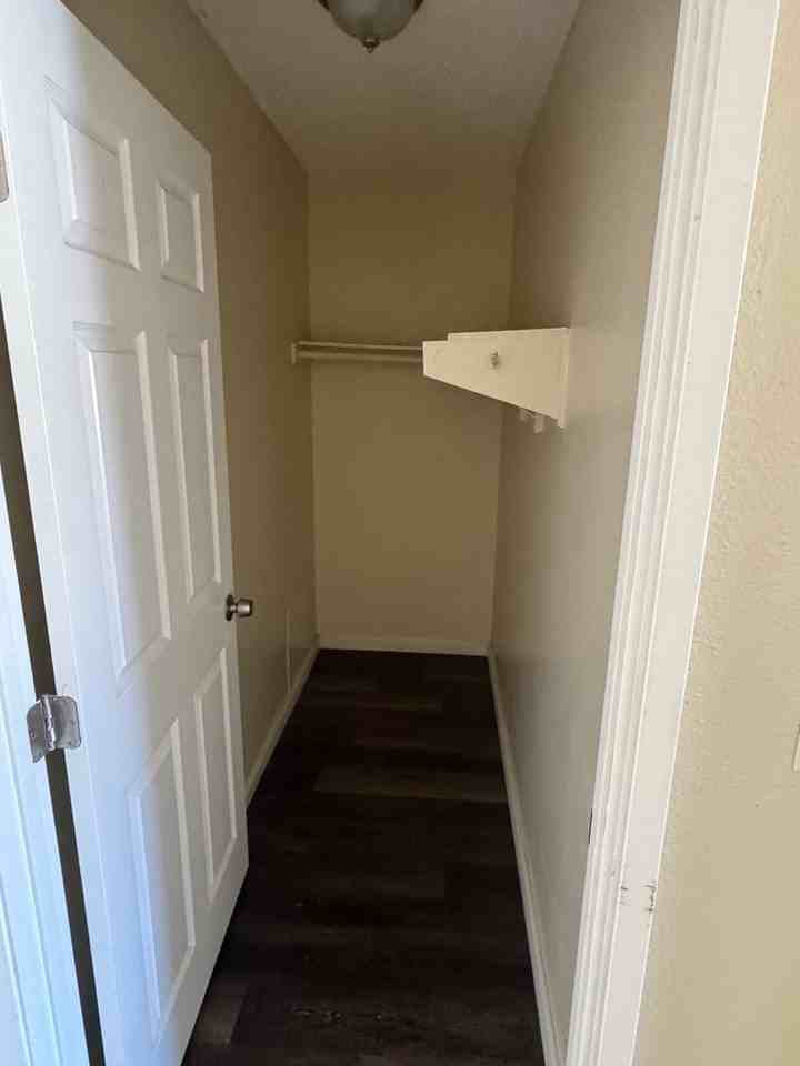 Huntington Apartments - Photo 5 of 9