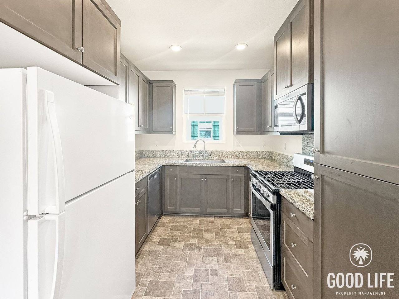 507 Lark Way - Photo 2 of 28