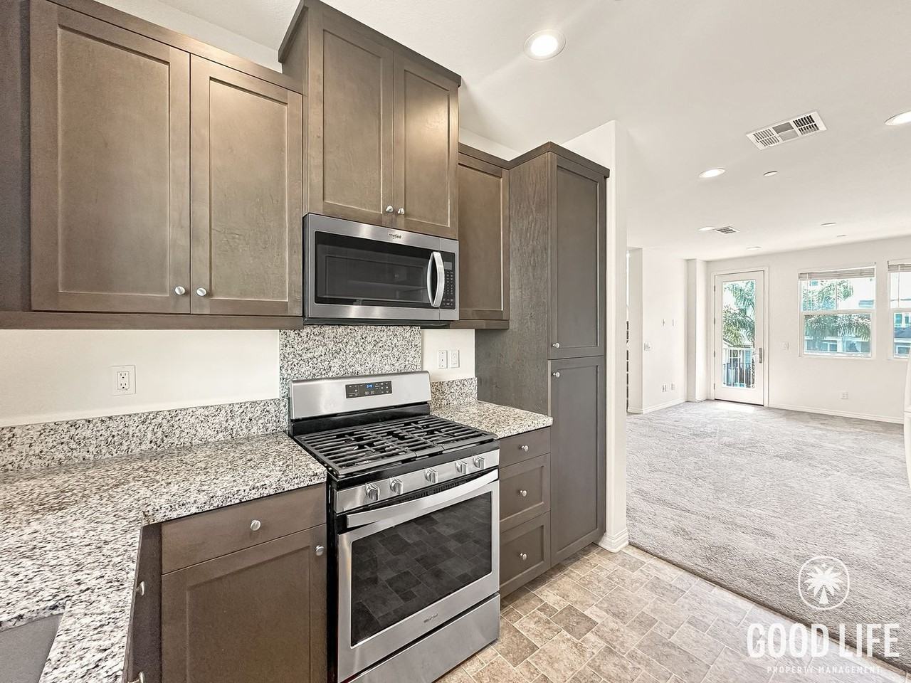 507 Lark Way - Photo 5 of 28