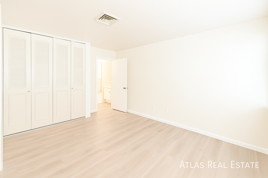 1009 13th Avenue - Photo 2 of 27