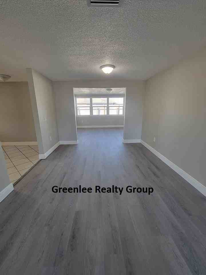 6935 Altavista St - Photo 7 of 28