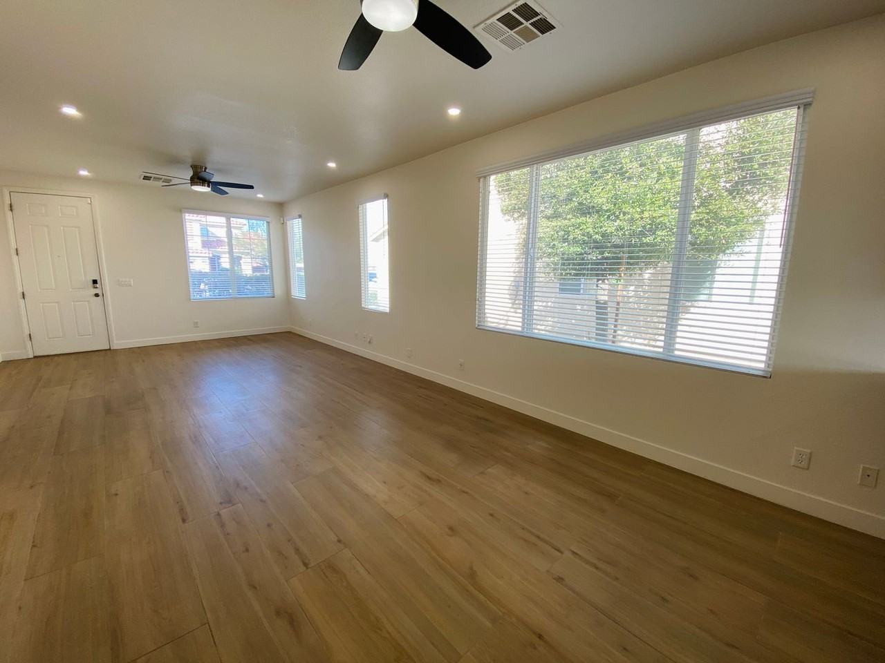 8794 Timber Mesa St - Photo 7 of 26