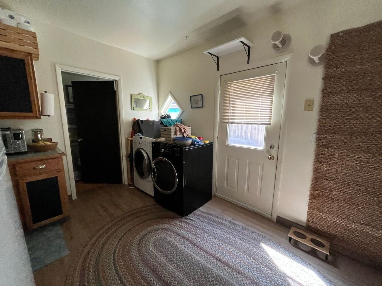 412 E 7th St - Photo 6 of 12