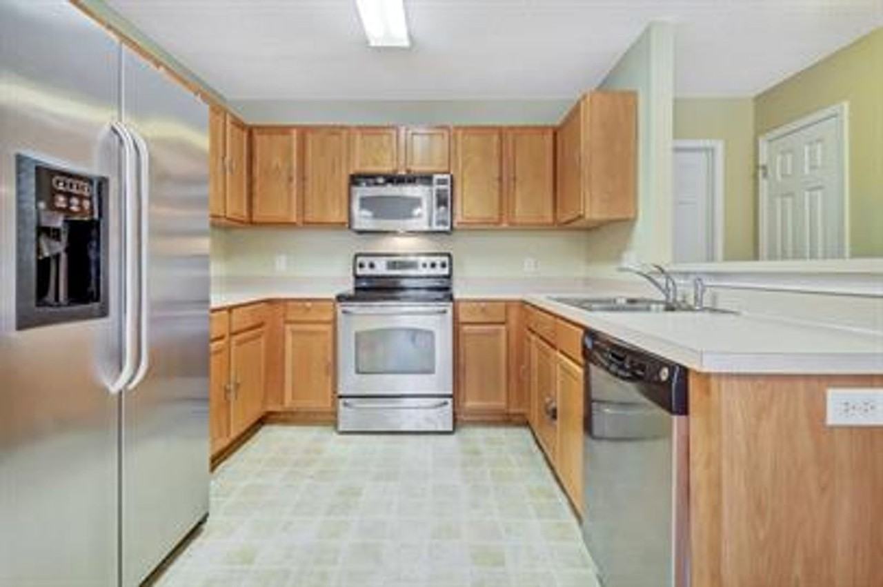 139 Wax Myrtle Ct - Photo 4 of 10