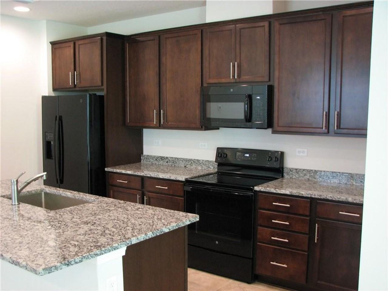 95475 Alsace Ct - Photo 2 of 3