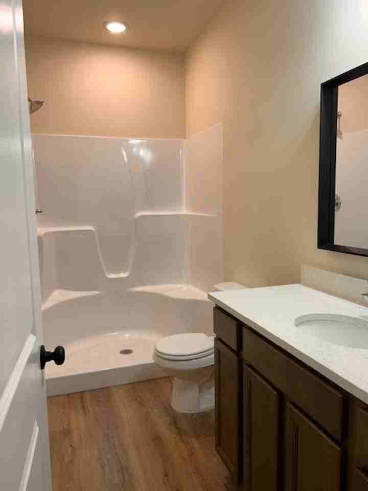 480 E Hayes St - Photo 3 of 13