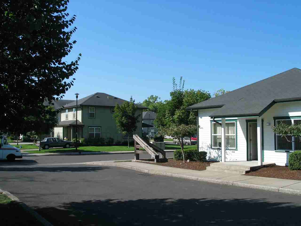 Walnut Park Townhomes fka Walnut Park Duplexes - Photo 4 of 23