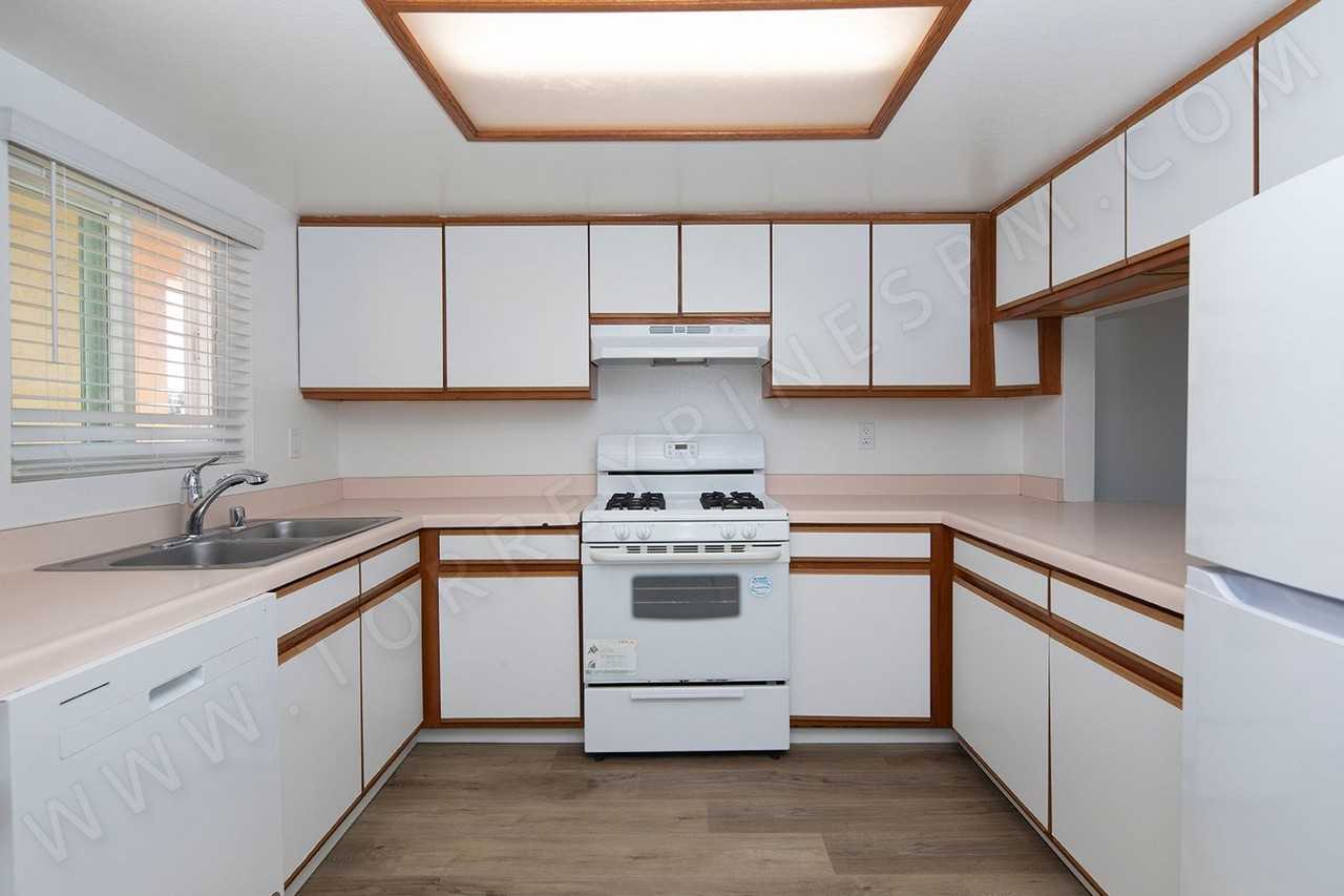 4484 Montalvo St - Photo 3 of 13