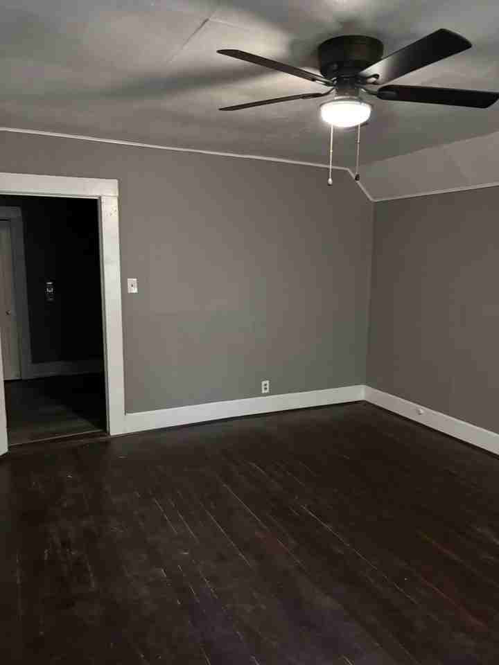 Eighteenth Ave 3011 - Photo 5 of 17