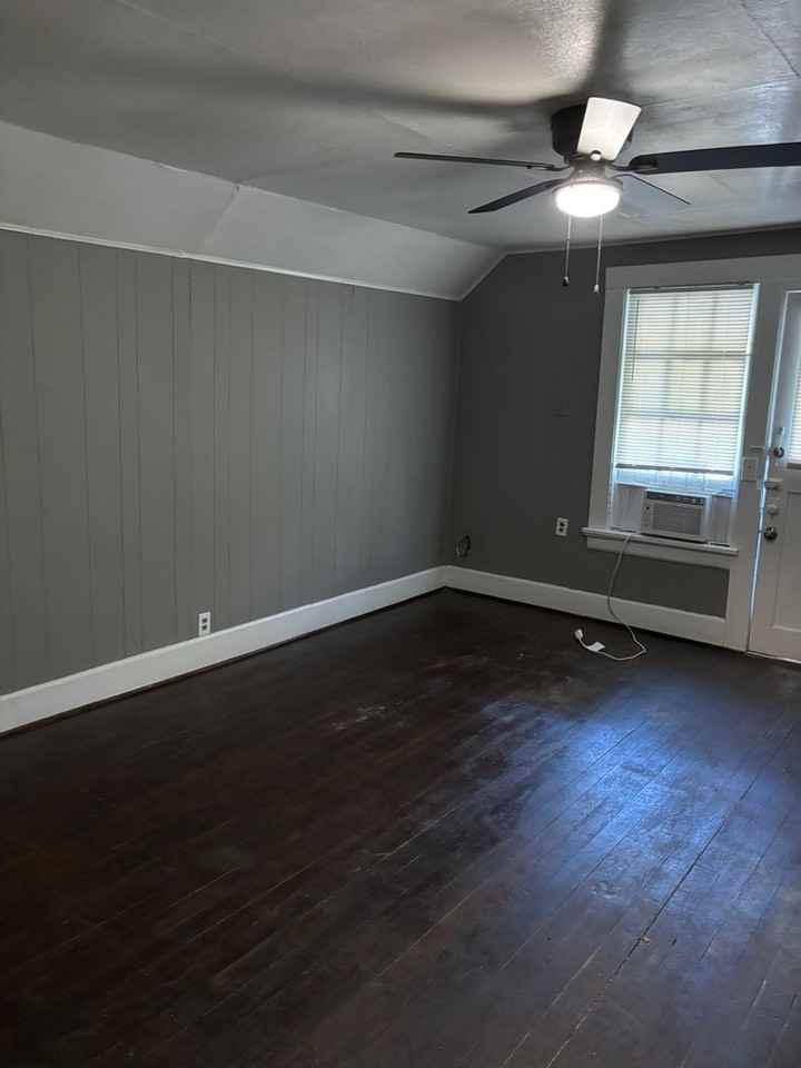 Eighteenth Ave 3011 - Photo 6 of 17