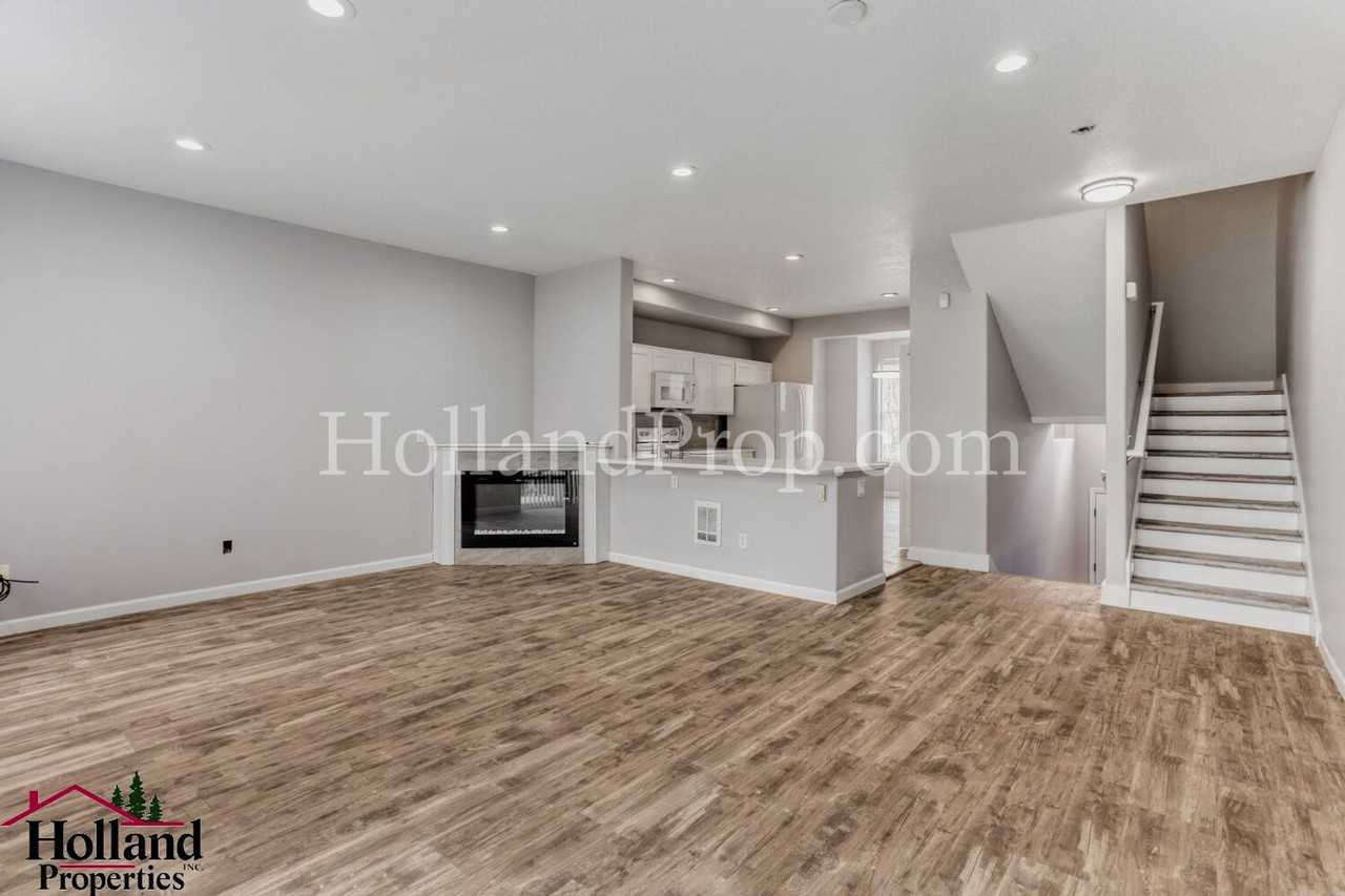 123 Ne 75th Ave - Photo 6 of 17