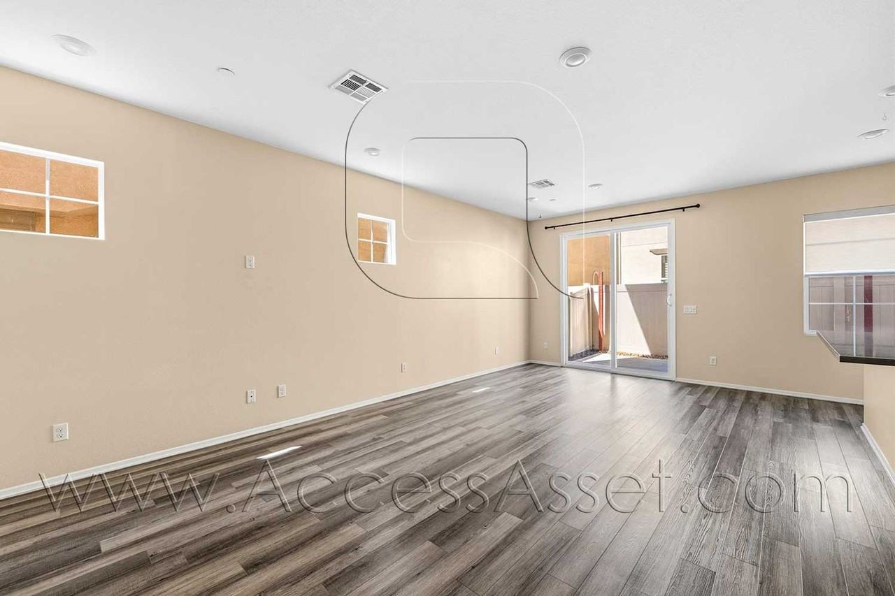 41948 Pedraza St - Photo 6 of 33